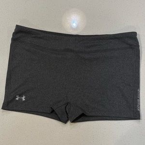 Under Armour Gray Shorts Ladies Large (L)